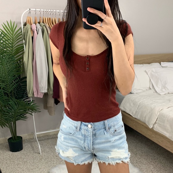 Urban Outfitters - Maroon Top - Picture 4 of 7